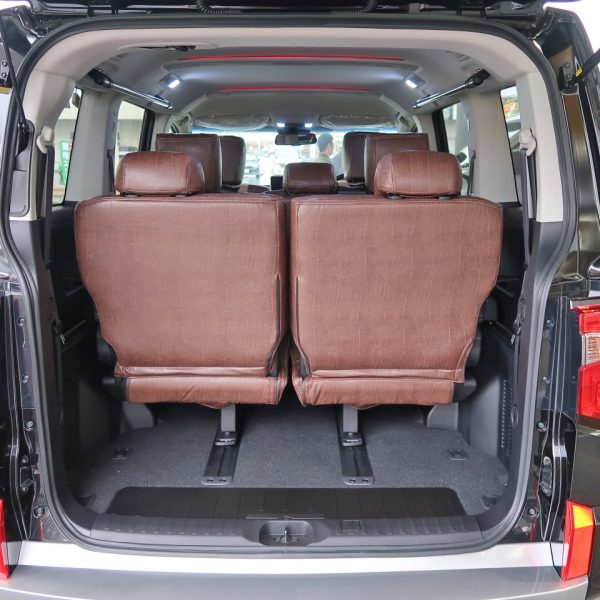 デリカ D:5 用 ペンドルトン コラボシートカバー サードシート 荷室後ろから