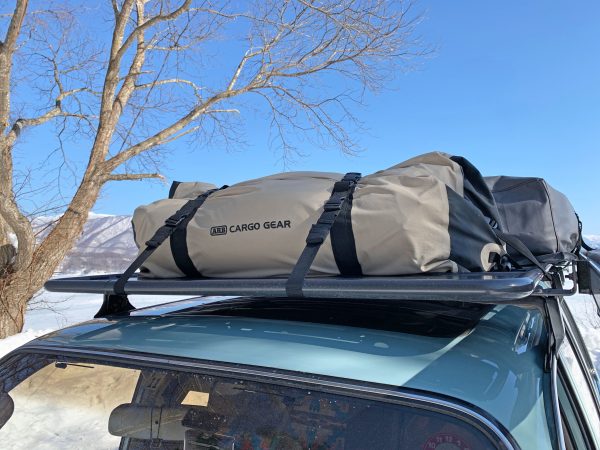 ARBスワッグバッグ：ARBルーフラック（クラシック）に積載