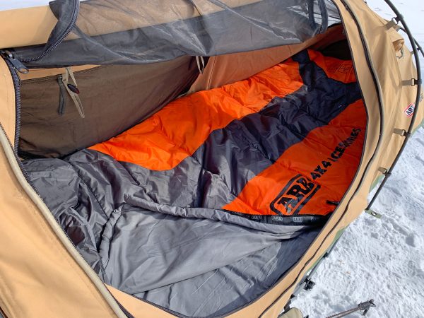 ARBシュラフ（寝袋） in ARBスワッグバッグ