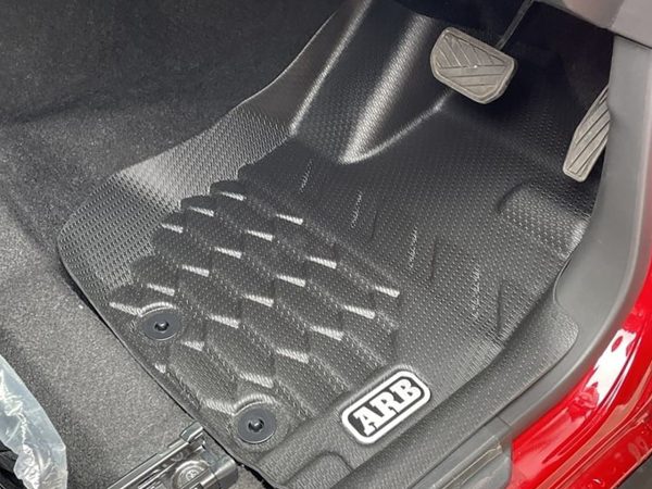 ジムニーノマド JC74 フロアマット：ARB製 3D立体成型ラバータイプ【AT用】