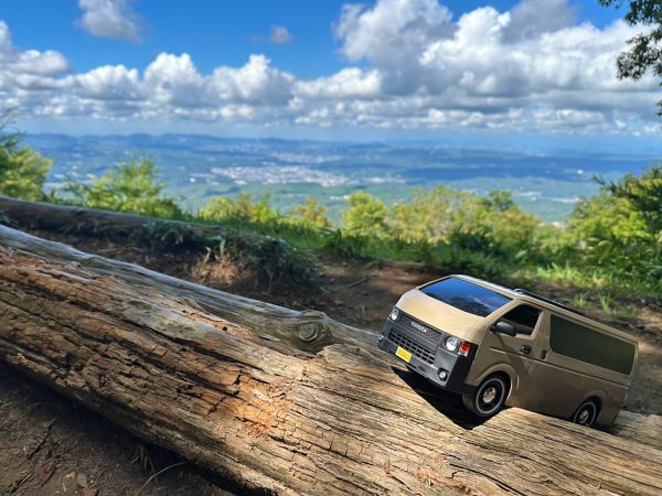 丸目ハイエース FD-classic ティッシュケース ベージュ とっても良い景色を背景に（登山）