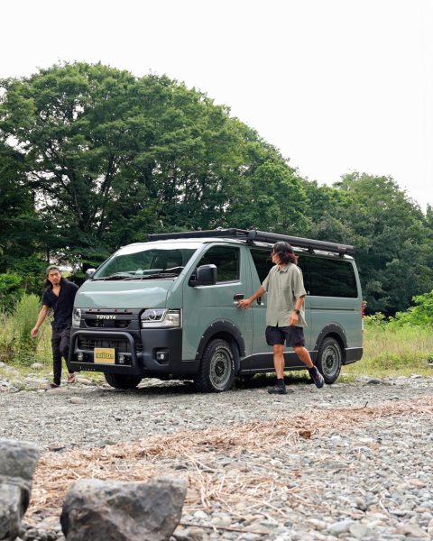 9型 Bi-Beam ハイエース バン アースカラーパッケージ アーバンカーキ