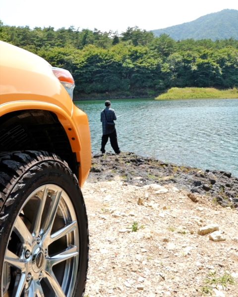 ランクル200 リフトアップ ARB OME リフトアップ ＋ MKW 鍛造22インチアルミホイール ＋ ヨコハマ ジオランダーMTタイヤ